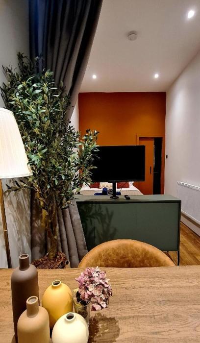 Stylish New-Build Studio in Prime Location in London