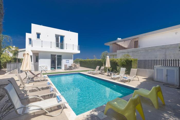 Polymnia Luxury Villas