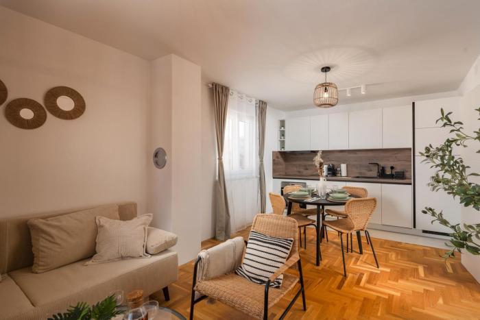 Apartment Xenia - Happy Rentals