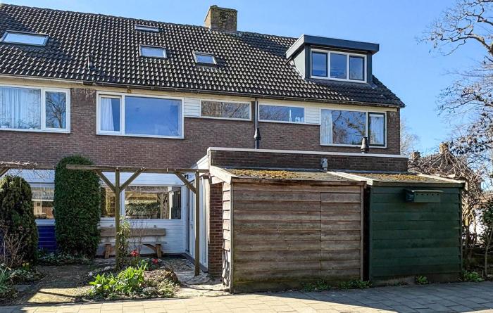 Awesome Apartment In Broek In Waterland With Wifi