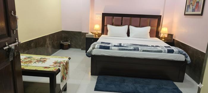 Heera Nikunj Homestay Ayodhya Near Ram Mandir