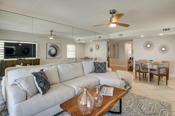 Sleek, Oceanfront Unit in Daytona Beach Shores!