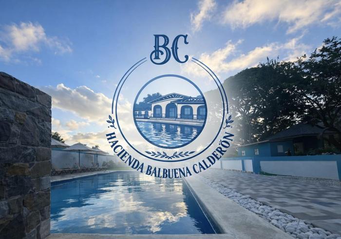 Balbuena Countryside Villa with Private Pool