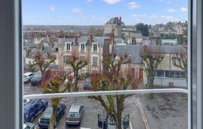Stunning Apartment In Blois