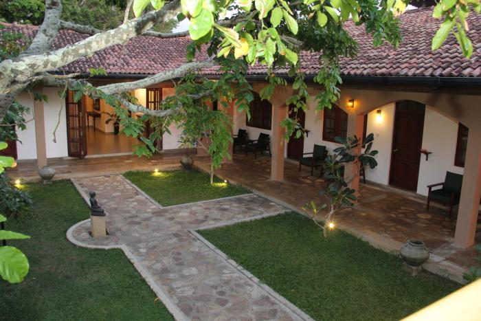 Villa AyuSri