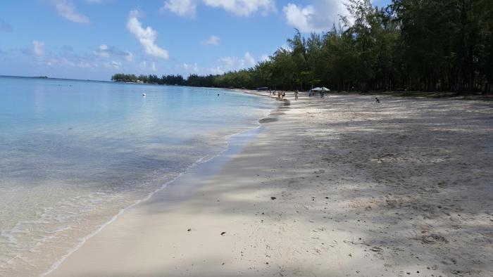 Rent apartment with breakfast 500m Mon Choisy Trou aux biches beaches