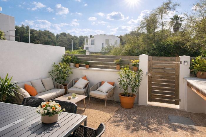 Peaceful Beach House in Son Serra de Marina, terrace, 3 min walk to sea