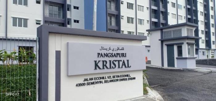 D Kristal Apartment
