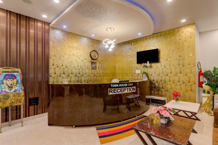 Townhouse OAK Hotel Aradhna Inn Unit By Blue Moon Hotel