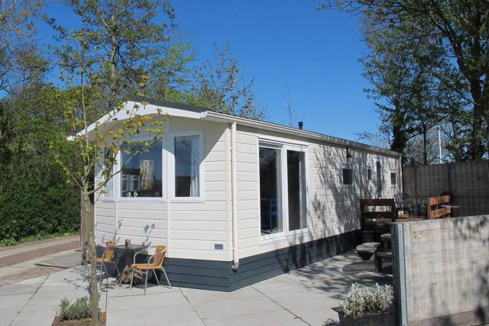 Chalet de Ooievaar op Camping Oudesluis