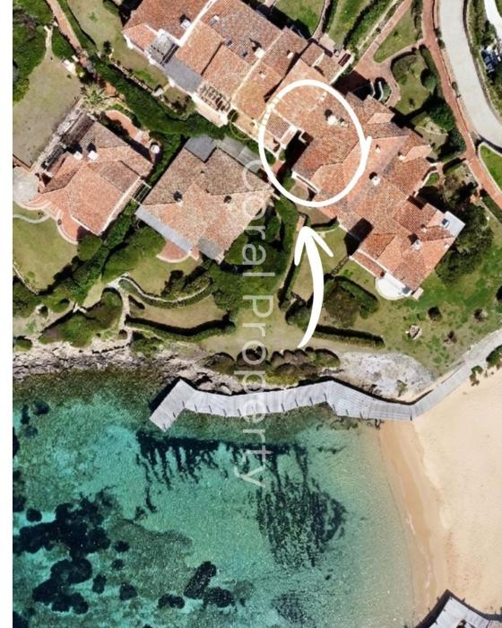 Waterfront su spiaggia privata- Porto Cervo - by Coral Property