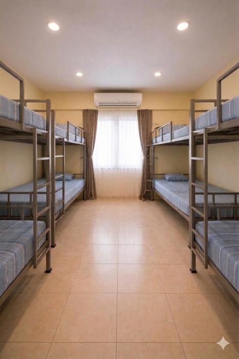 Ac Luxurious Bed with breakfast In Thane West only for Male