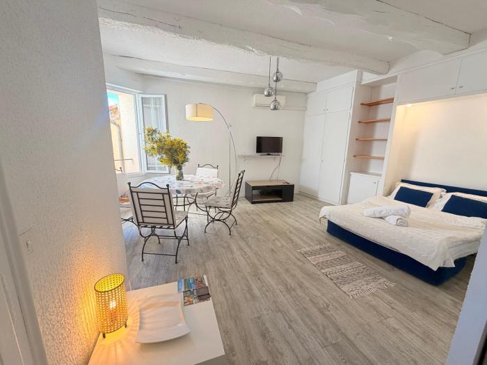 Appartements de Charme à Bormes les Mimosas Village médiéval !