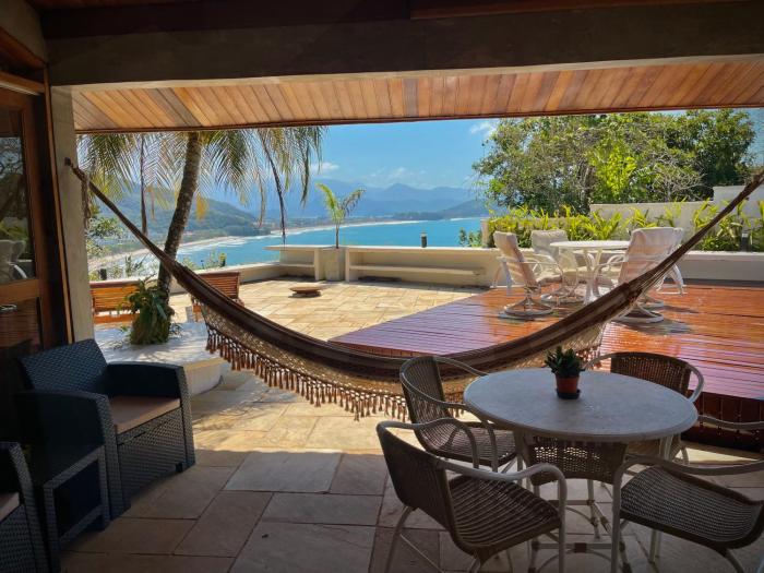 Casa vista para o mar - Toninhas, Ubatuba
