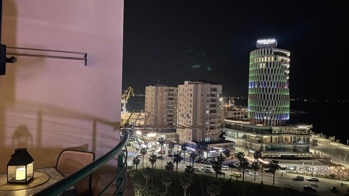 Beachfront Apartment with Full Seafront View