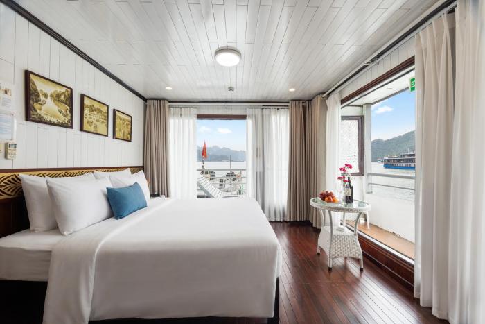 Aqua Legend Cruise - Lan Ha Bay