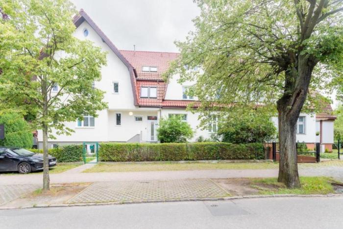 Seaside Stay Victus Sopot Walk to the Pier by Noclegi Renters