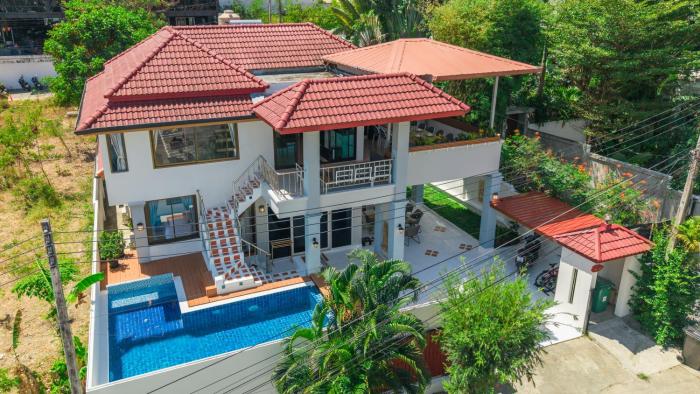 Villa Natali between Rawai and Nai Harn