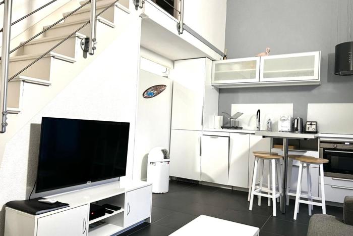 Bright house with terrace in Palavas