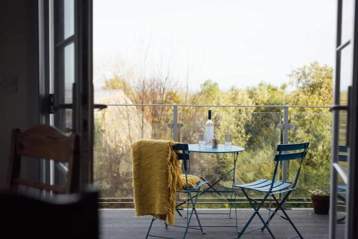 Converted Hay-loft with Stunning Countryside Views