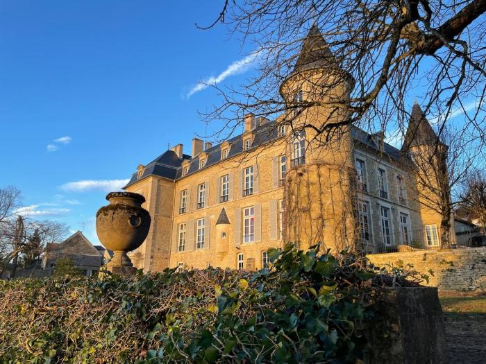 Château de Tharoiseau, le belvédère de Vezelay