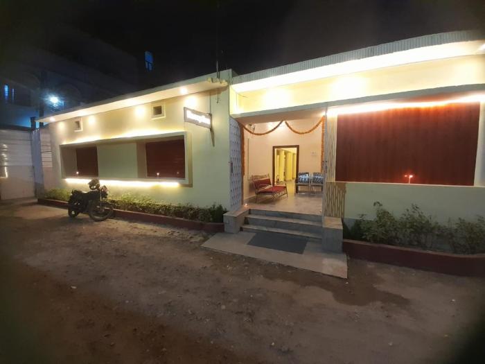 The Muhurat Banquet & Hotel