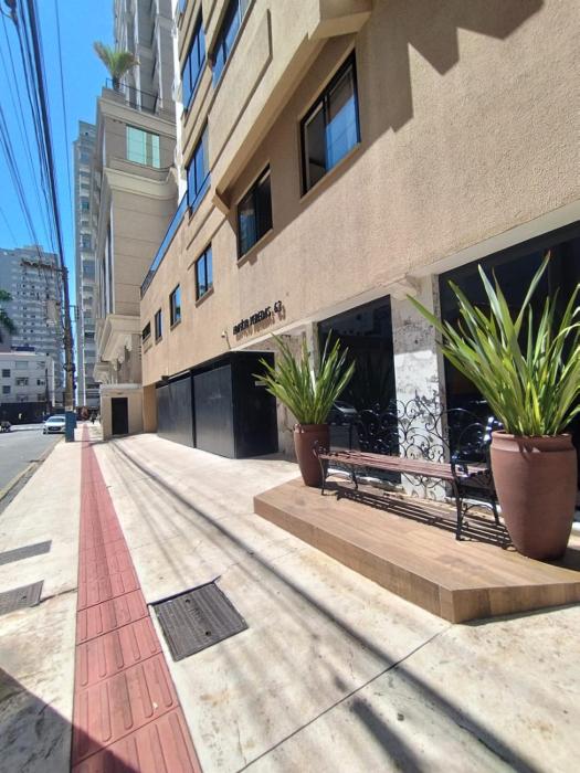 Apartamento a 200m Praia 2 Quartos, Garagem, Wi-Fi Balneário Camboriú