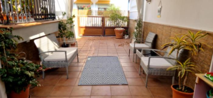 Casa Sol y Mar Torrox Costa, 3-Bedroom Holiday Home, 250m from Beach