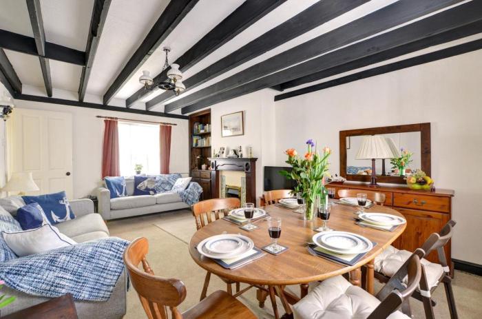 4 Bed in Whitby oc-w084