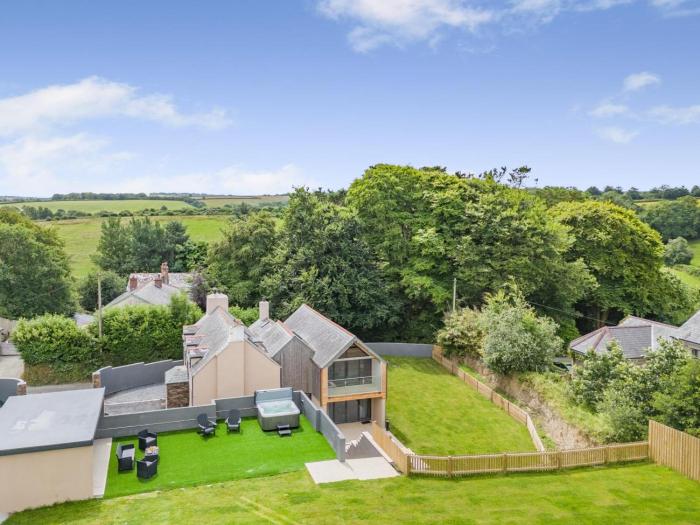 5 Bed in Horningtops oc-o30628