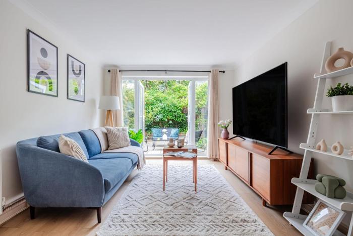 BnBNova - 4BR 2BA with Patio - Near Tate & Thames