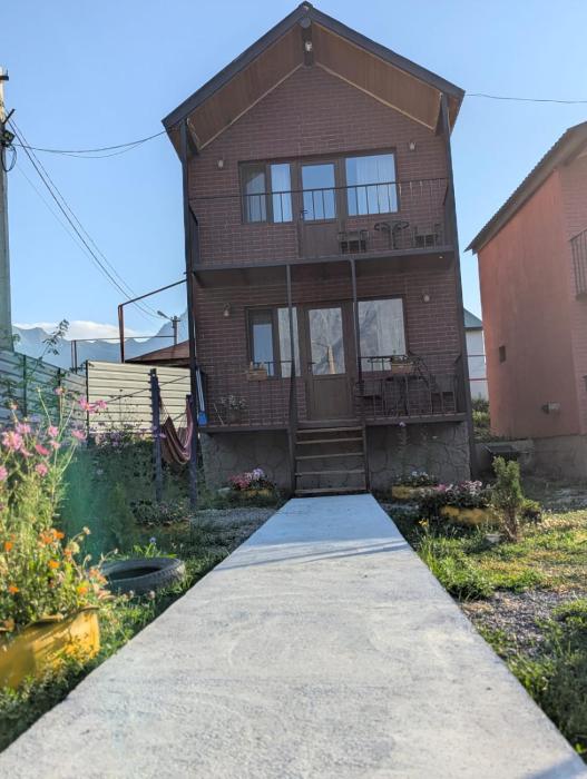 cottage nikolozi