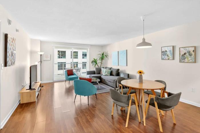 Brickell Bay Condo with Huge Balcony and Pool
