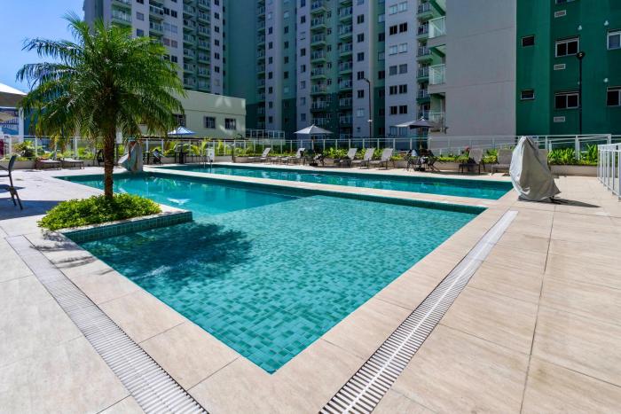 Urban Resort 2BR Pool & Rooftop