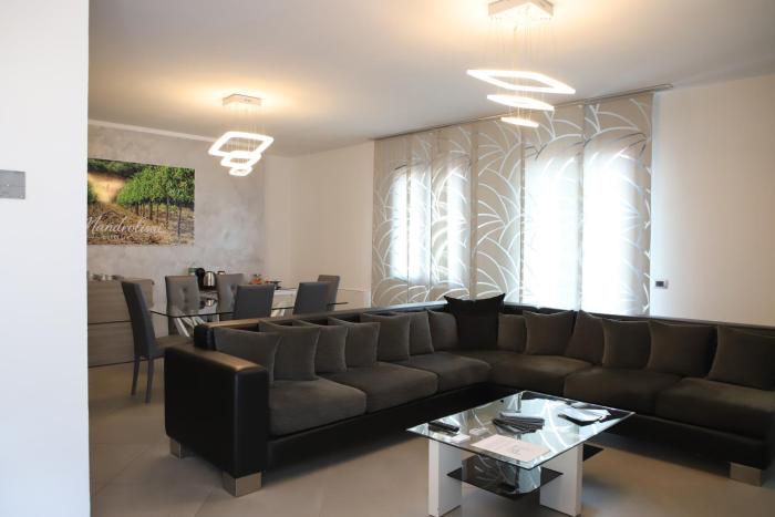 Mandrolisai Rooms