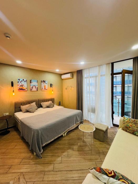 Ekas Seaside Apartment