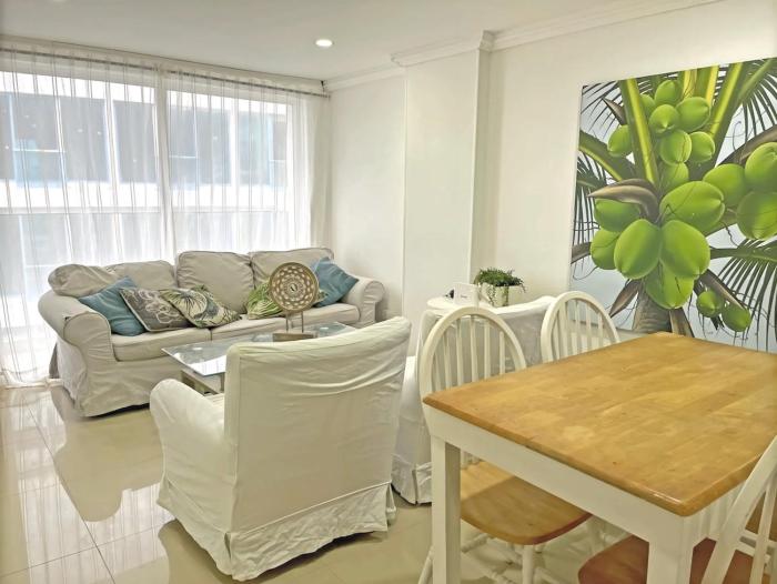 Hermoso Penthouse con vista al mar y piscina