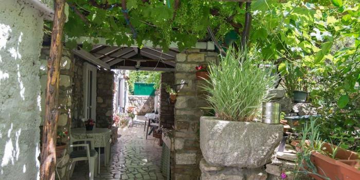 Apartments in Veli Losinj 33230