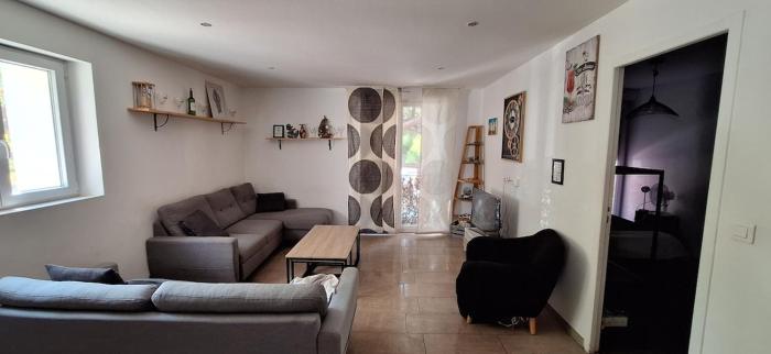 Spacieux 6 pers, proche gare et centre ancien, clim, wifi