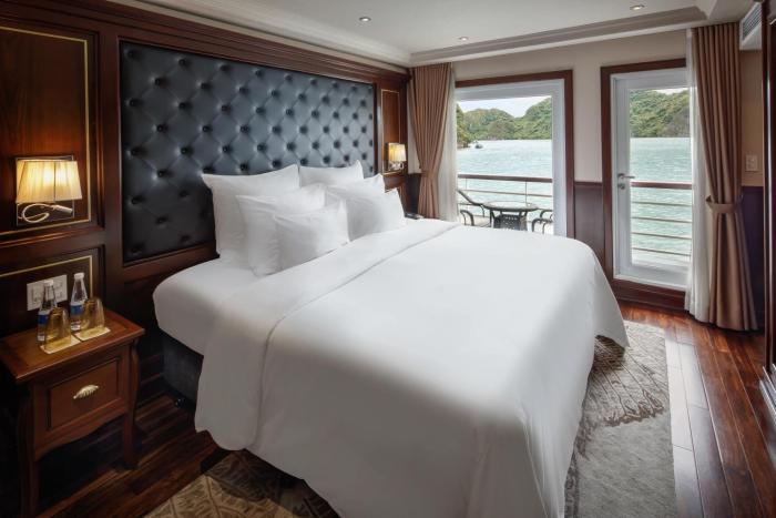 Paradise Elegance Cruise Halong