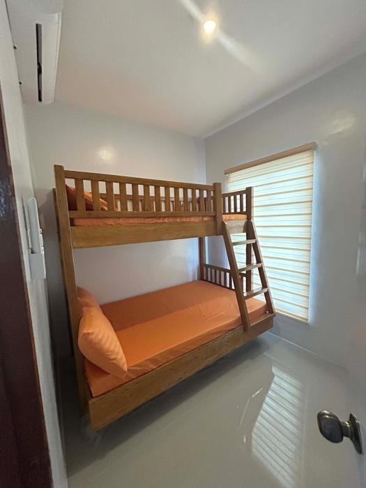 J20 Building Rental