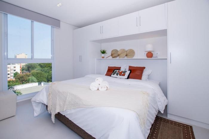 Stylish 1BR with Urban Vista