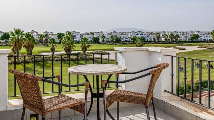 Modern Stunning Townhouse 3 bed 2 bath on La Torre CE51LT