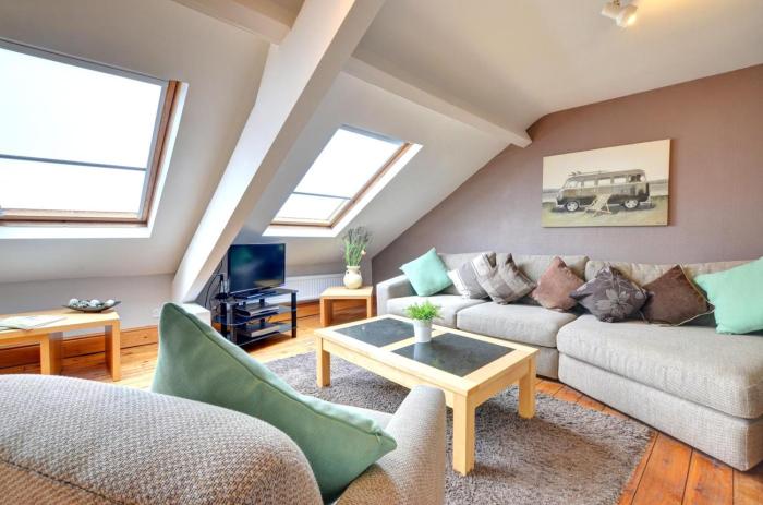 2 Bed in Whitby oc-w016