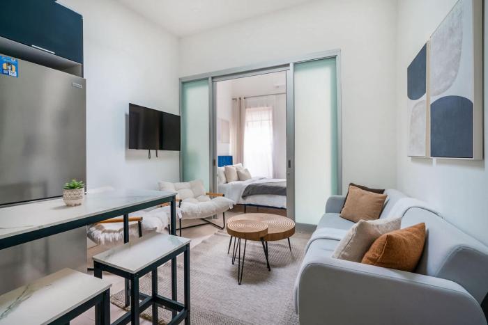 317-4B New 1 BR prime Upper east WD walk 2 C park