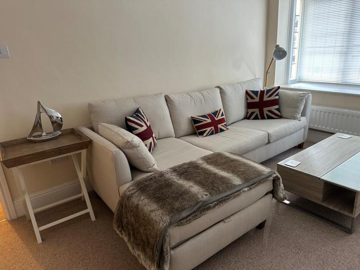 Midships, bright and airy, first floor, centrally located, flat