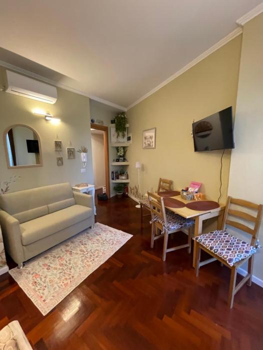 Apartment Viale Furio Camillo 5