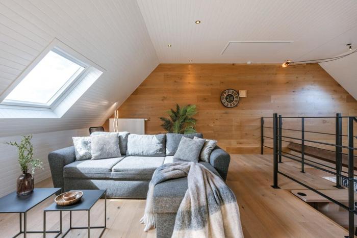 Casiola - Beautiful and spacious vacation home with parking