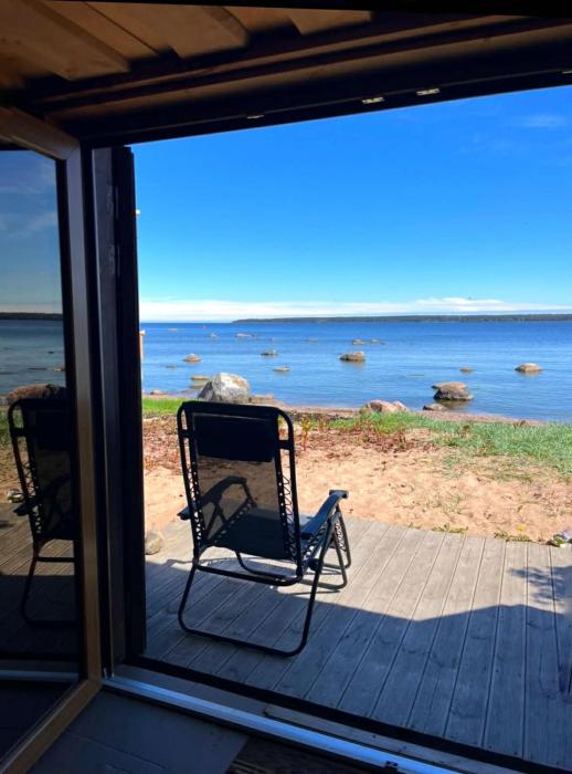 Summerhouse only few m from the sea, with sauna!