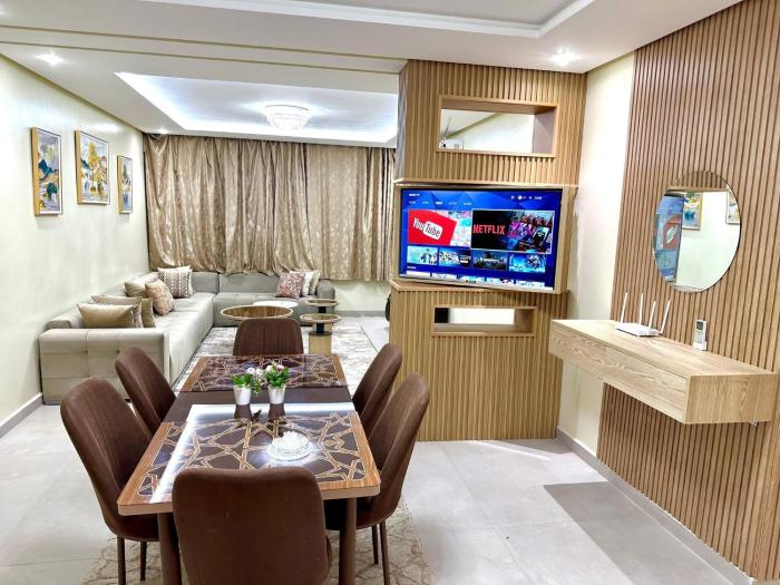 Comfortable apartment available now on Booking